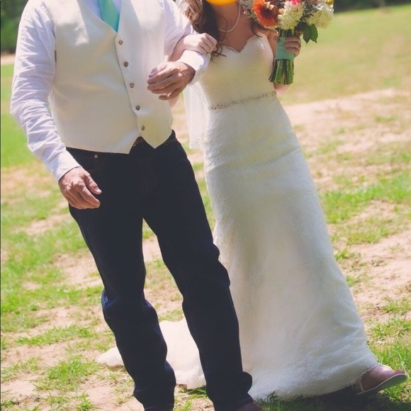 Wedding Dress - Picture 2 of 6